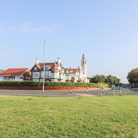 6D Clifton Drive Villa Lytham St Annes Buitenkant foto